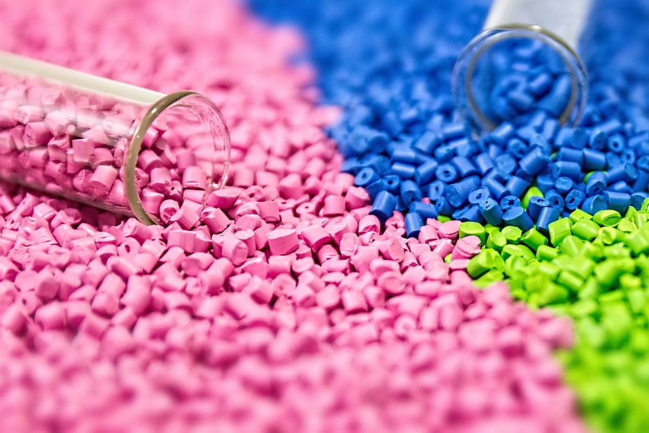 Plastic granules. Polymer pellets. Polymeric dye. Colorant pellets.